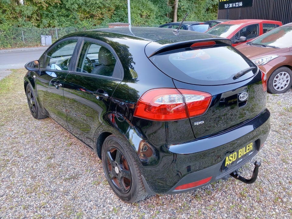 Kia Rio 1,4 CVVT Active aut. 5d