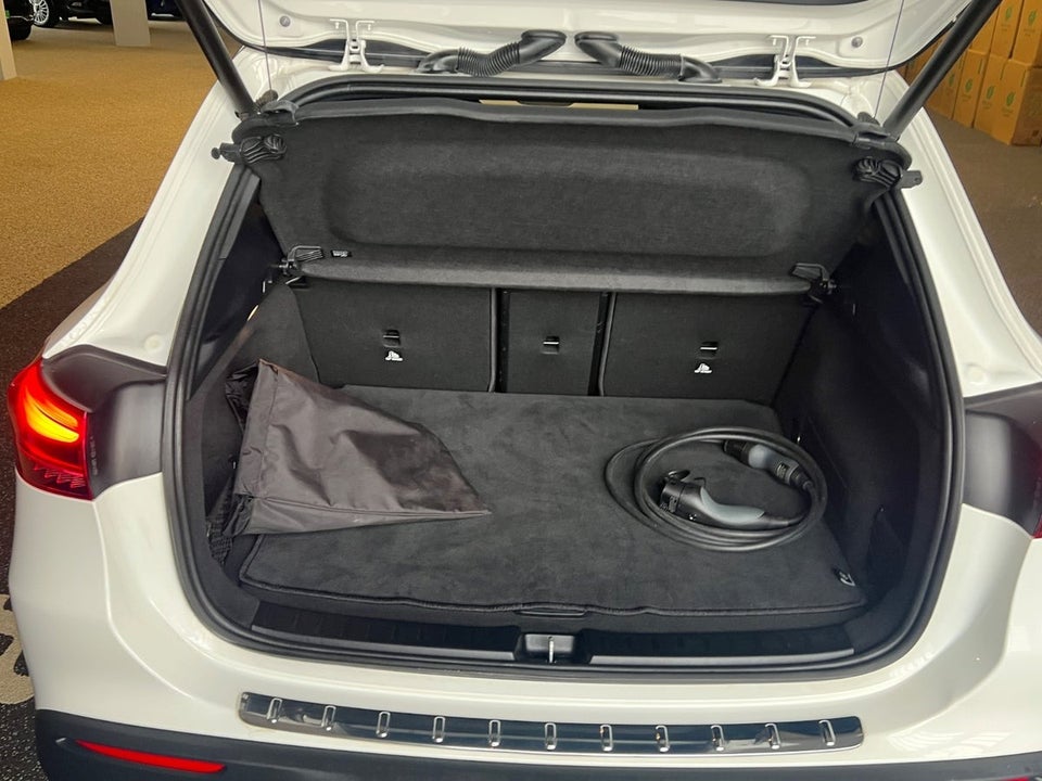 Mercedes EQA250+ Progressive 5d