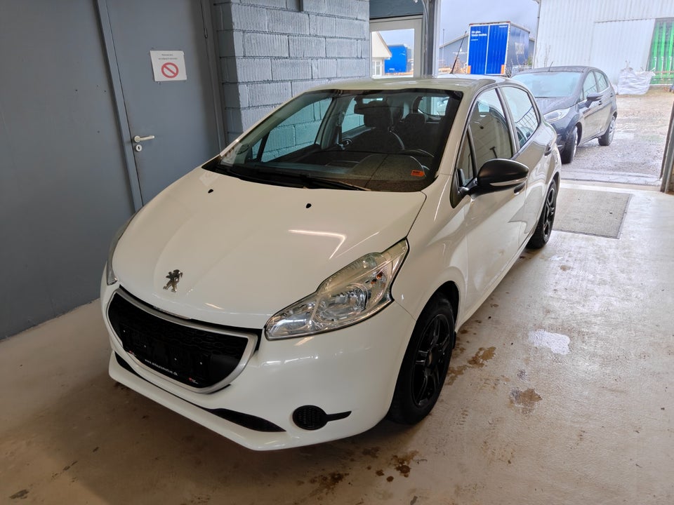 Peugeot 208 1,0 VTi Access 5d