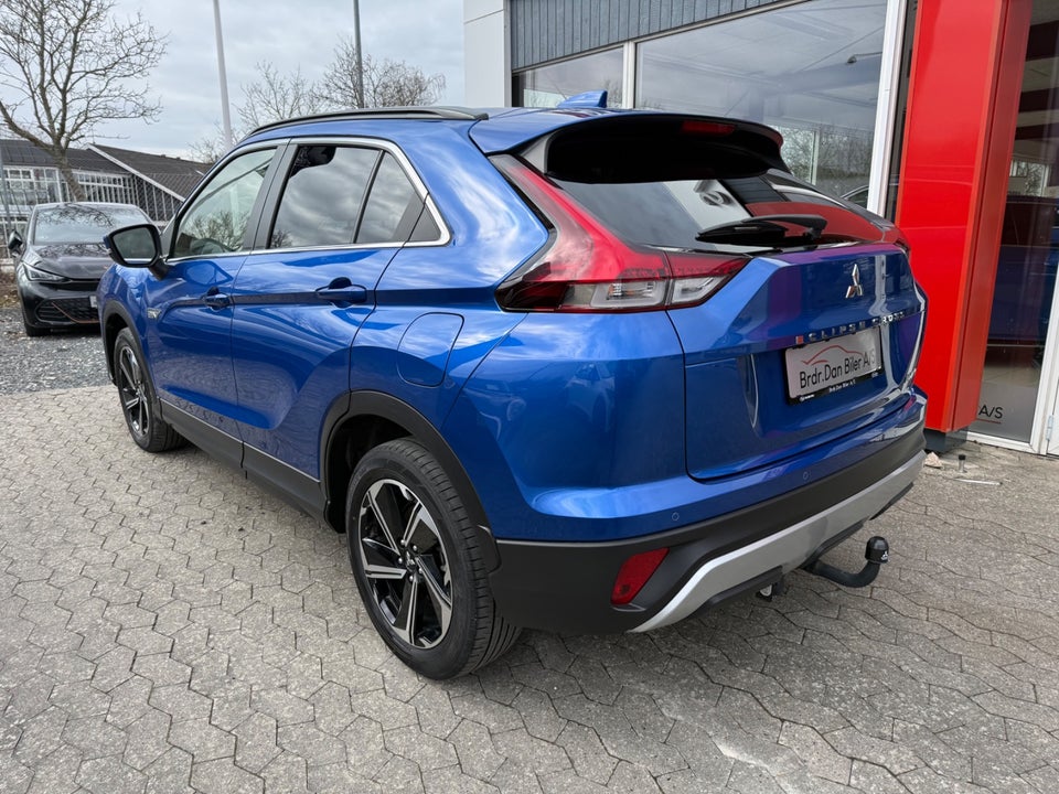 Mitsubishi Eclipse Cross 2,4 PHEV Intense CVT 4WD 5d