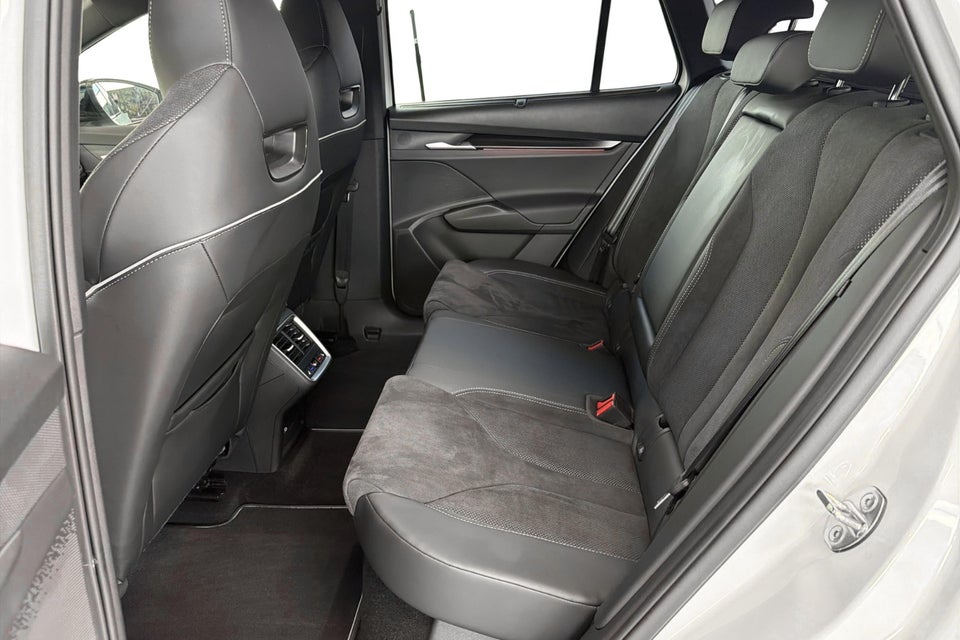 Skoda Enyaq 85 iV Sportline 5d