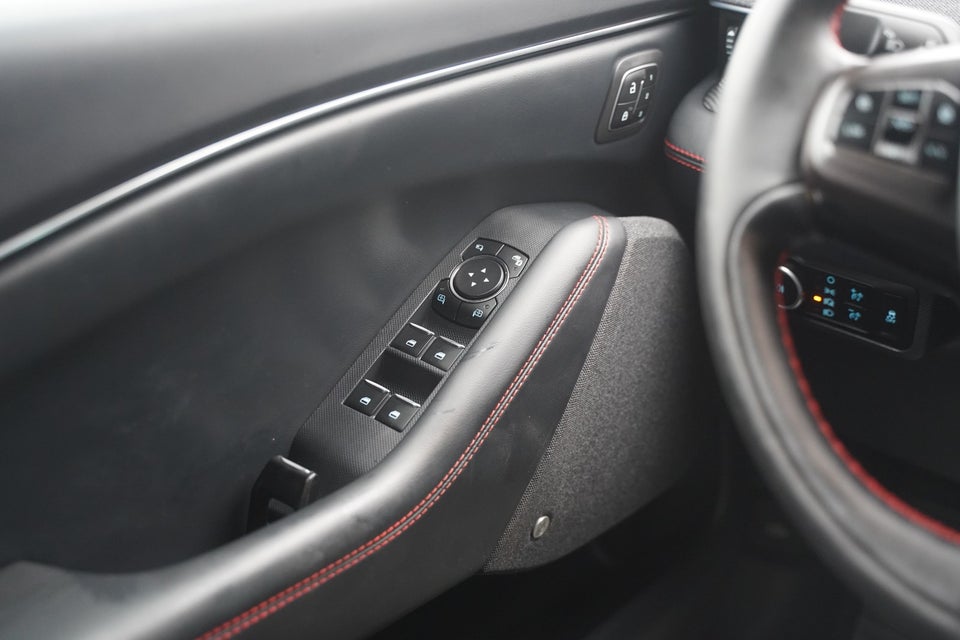 Ford Mustang Mach-E 98 Premium Extended Range 5d