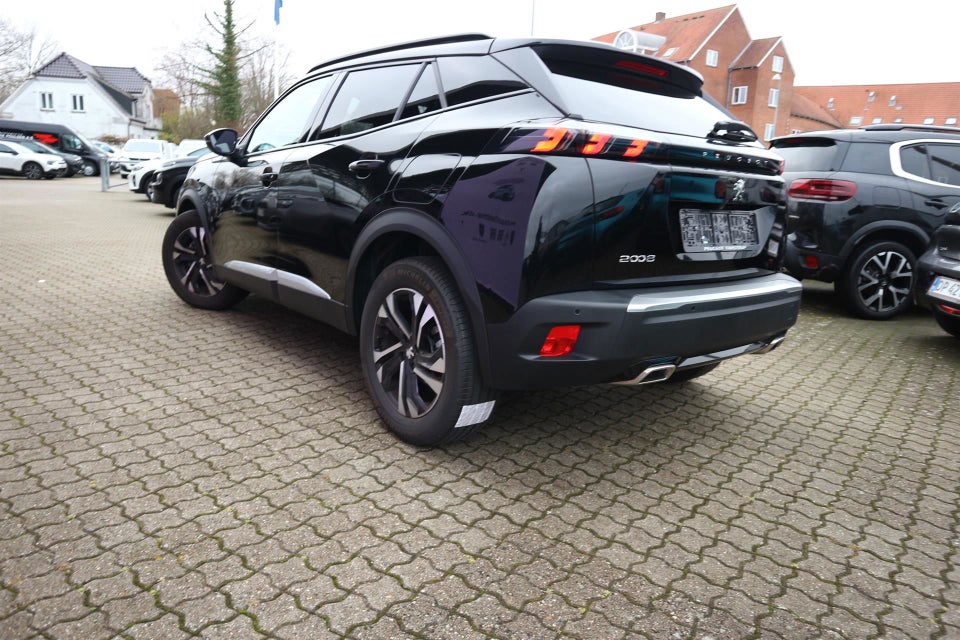 Peugeot 2008 1,2 PureTech 130 Platin Sport 5d