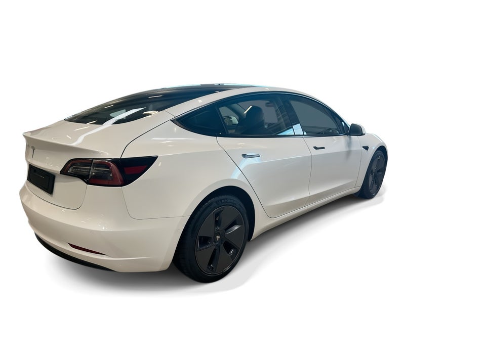 Tesla Model 3 RWD 4d