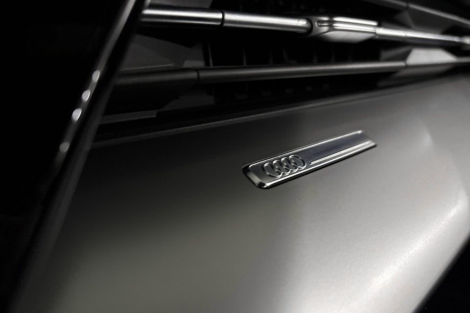 Audi A3 40 TFSi e Prestige Sportback S-tr. 5d