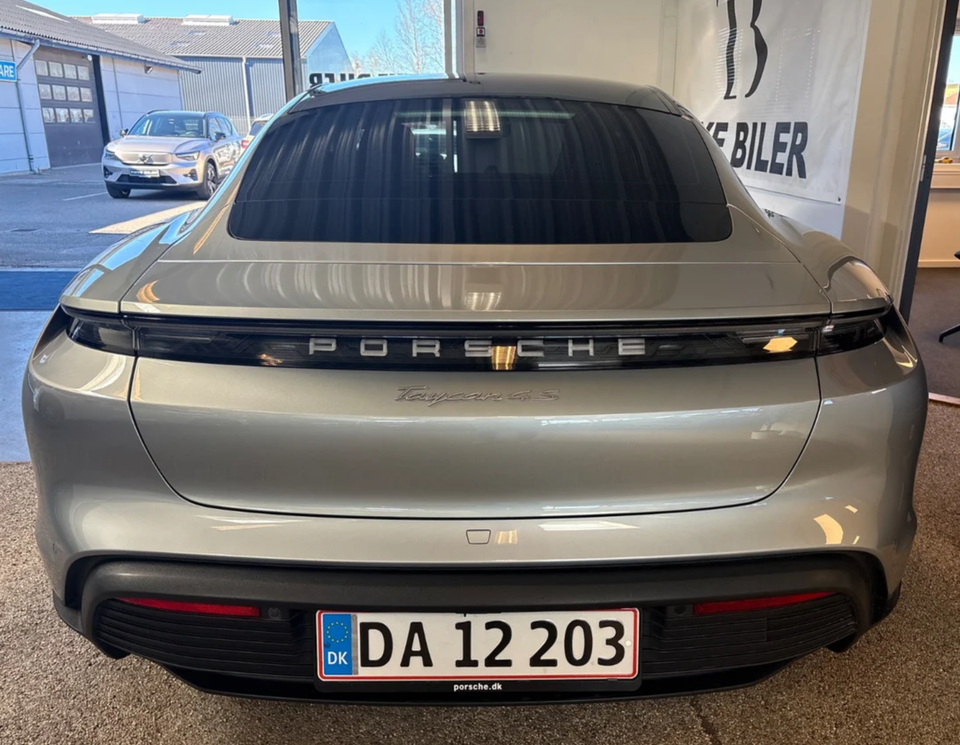Porsche Taycan 4S Performance+ 4d