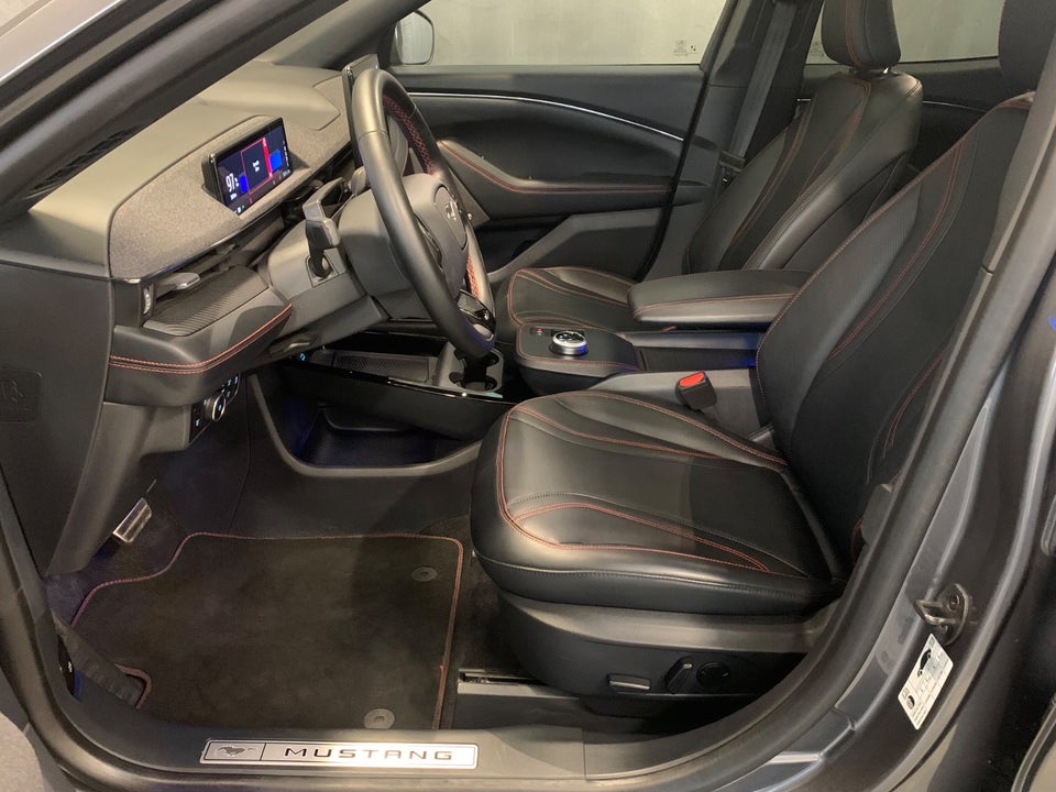 Ford Mustang Mach-E 75 Premium Standard Range AWD 5d