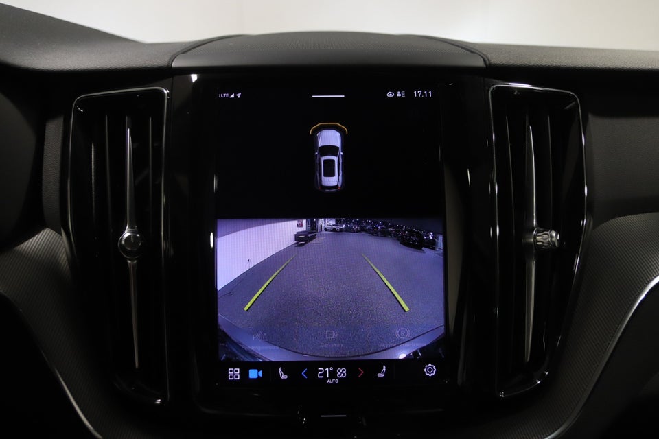 Volvo XC60 2,0 T6 ReCharge Plus Dark aut. AWD 5d