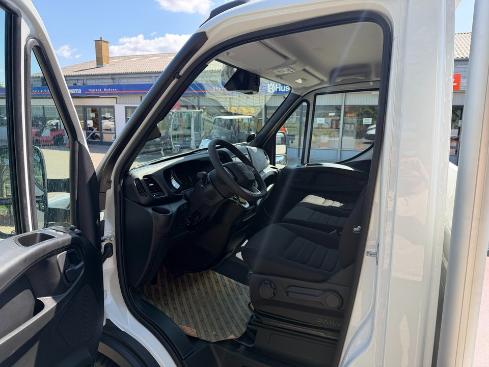 Iveco Daily 2,3 35S16 4100mm Lad AG8 2d