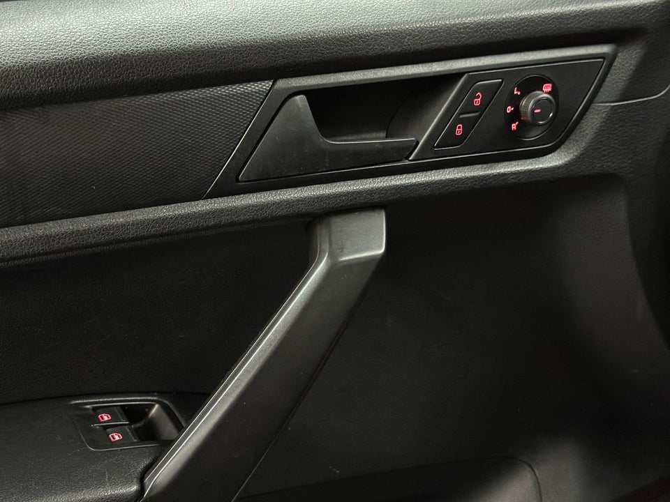 VW Caddy 2,0 TDi 102 DSG BMT Van 4d