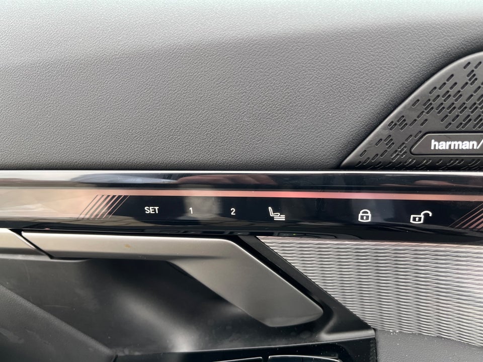 BMW i5 eDrive40 Fully Charged M-Sport 4d