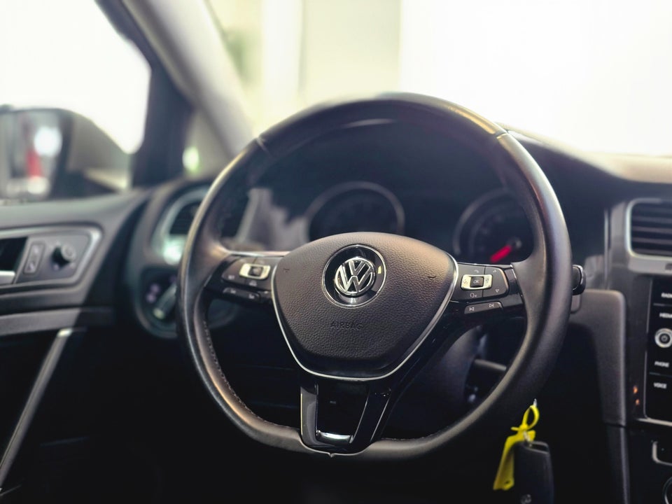 VW Golf VII 1,5 TSi 130 Comfortline DSG 5d