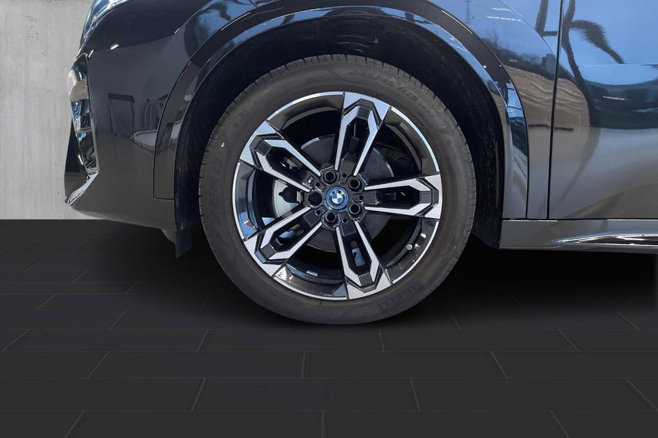 BMW iX2 eDrive20 M-Sport 5d