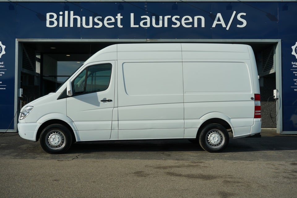 Mercedes Sprinter 316 2,2 CDi R2 Kassevogn aut. 5d
