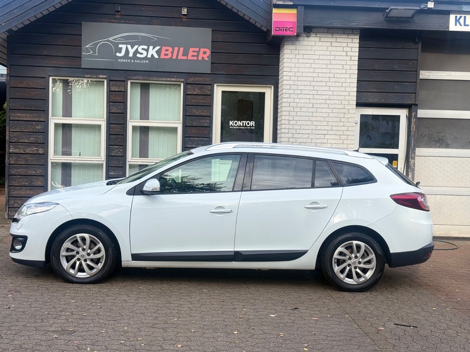 Renault Megane III 1,5 dCi 110 Expression aut. 5d