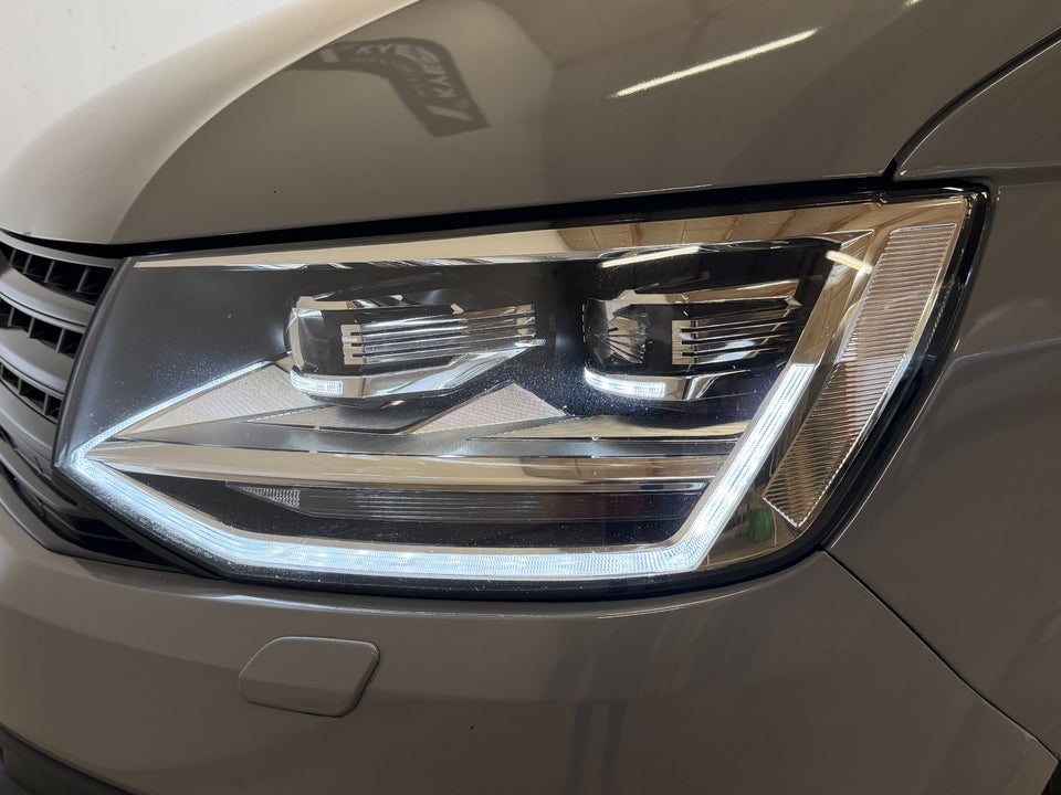 VW Transporter 2,0 TDi 150 Kassevogn DSG lang