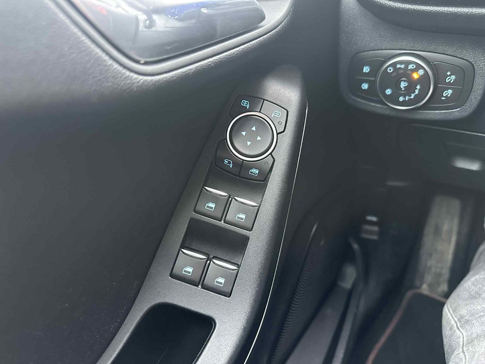 Ford Fiesta 1,0 EcoBoost mHEV ST-Line 5d