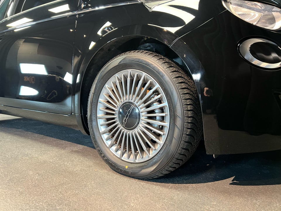 Fiat 500e 42 Icon 3d