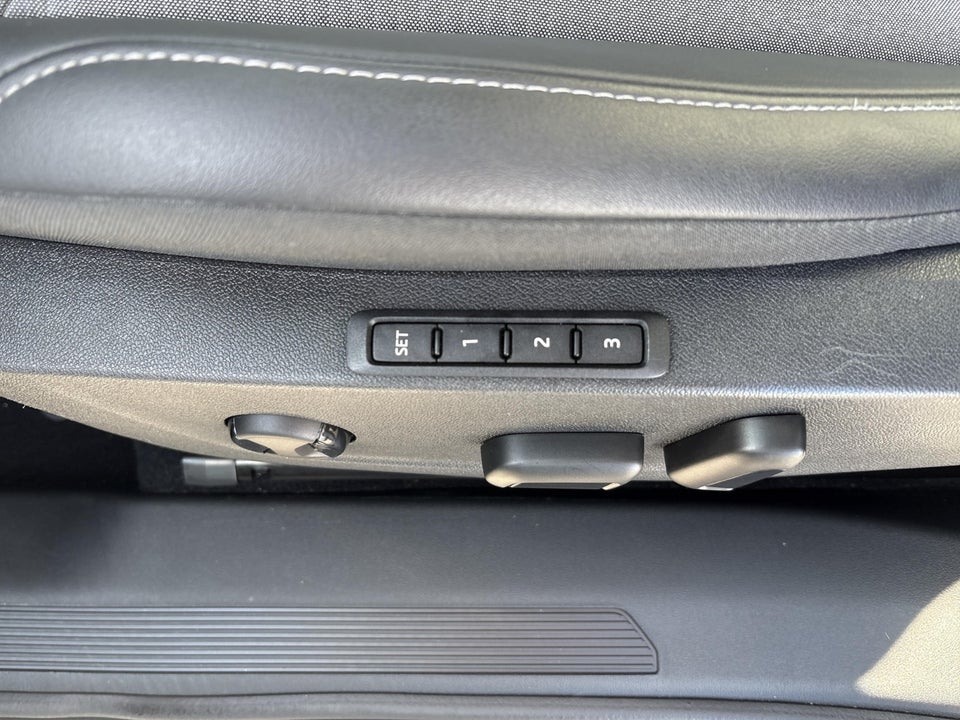 Skoda Enyaq 80 iV Plus 5d