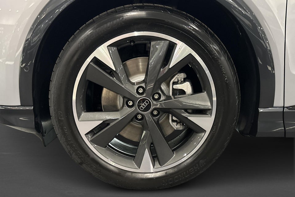 Audi Q4 e-tron 45 S-line Edition 5d