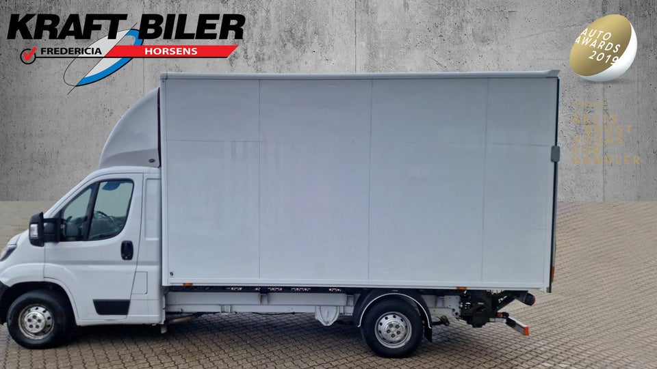 Peugeot Boxer 335 2,2 BlueHDi 140 L3 Alukasse m/lift