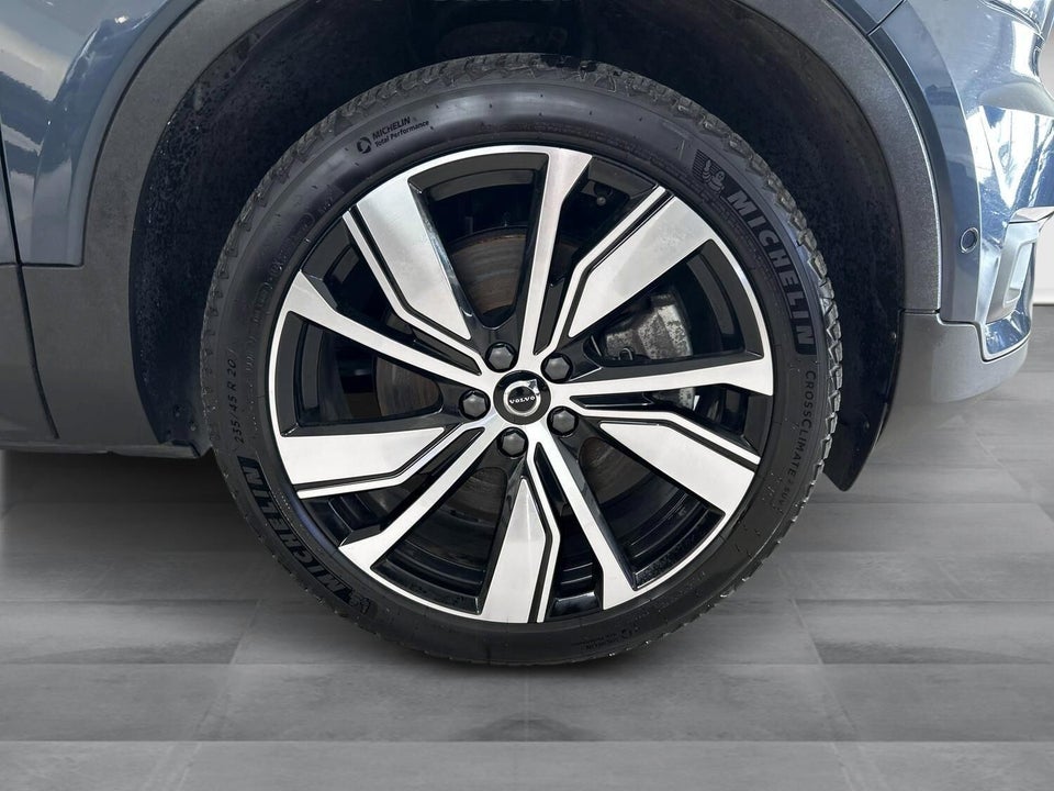 Volvo XC40 P8 ReCharge Twin Pro 5d