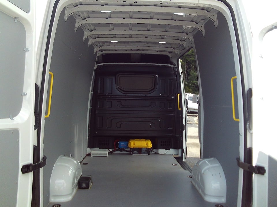 MAN TGE 2,0 3.180 Kassevogn L3H3 aut. FWD