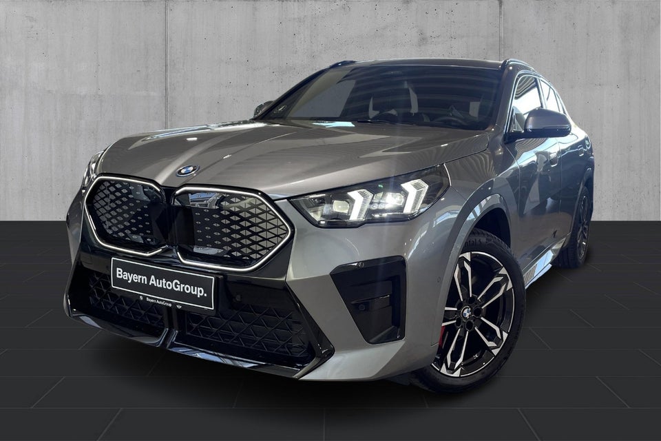 BMW iX2 xDrive30 Supercharged 5d