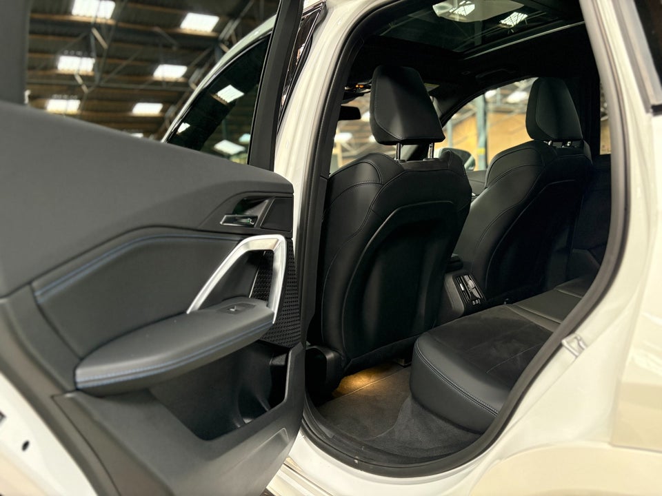 BMW iX1 xDrive30 M-Sport 5d