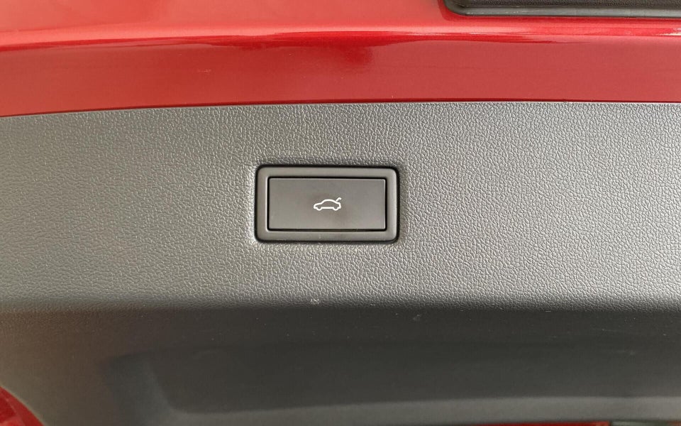 Ford Explorer 77 Premium Extended Range 5d