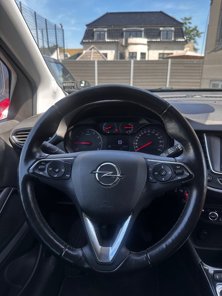 Opel Crossland X 1,2 Excite 5d