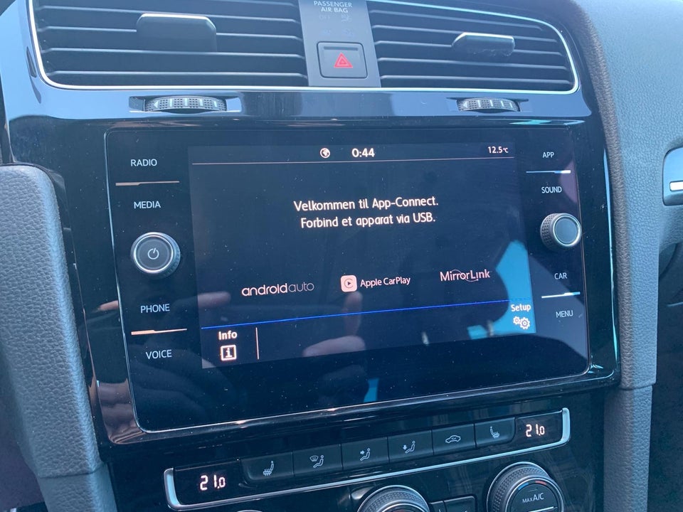 VW Golf VII 1,4 GTE DSG 5d