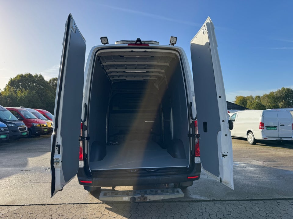 Mercedes Sprinter 316 2,2 CDi A2 Kassevogn RWD