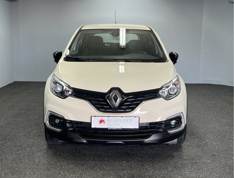 Renault Captur 0,9 TCe 90 Urban 5d