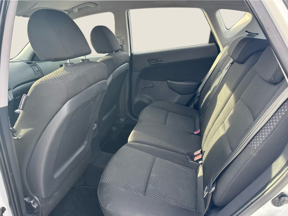 Hyundai i30 1,4 CVVT Comfort 5d