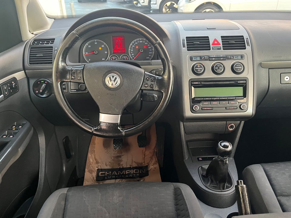 VW Touran 1,9 TDi 105 BlueMotion 7prs 5d