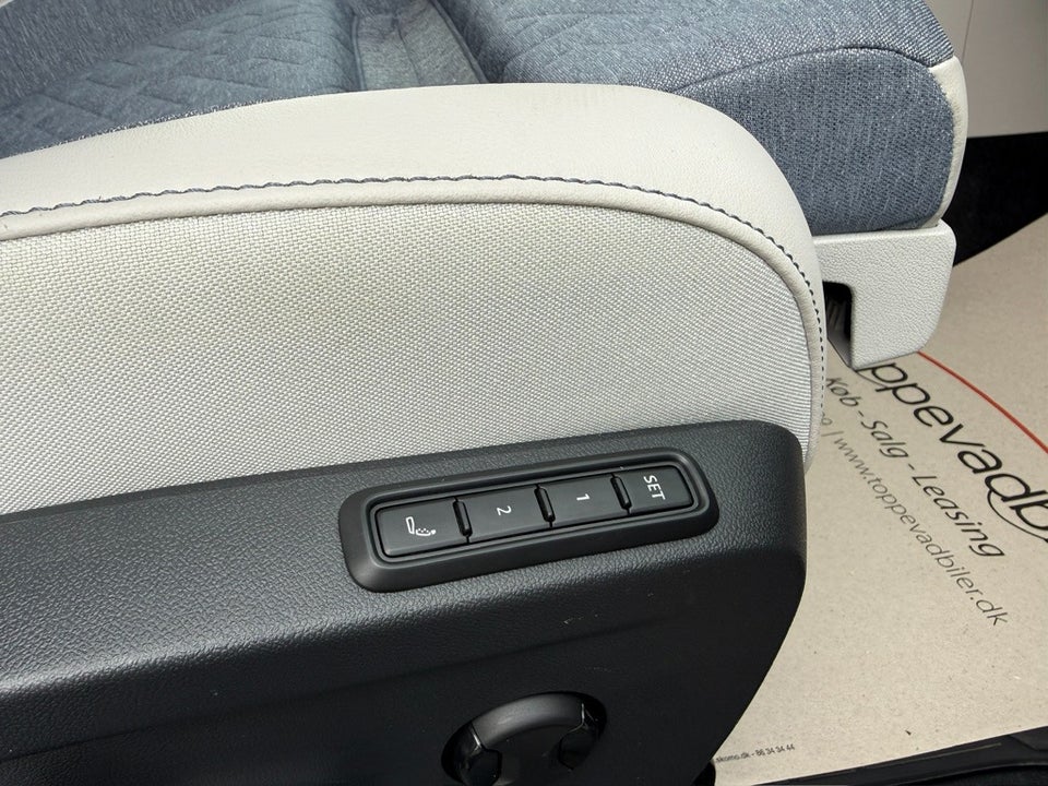 VW ID.Buzz 77 Style 75 Years Edition SWB 5d