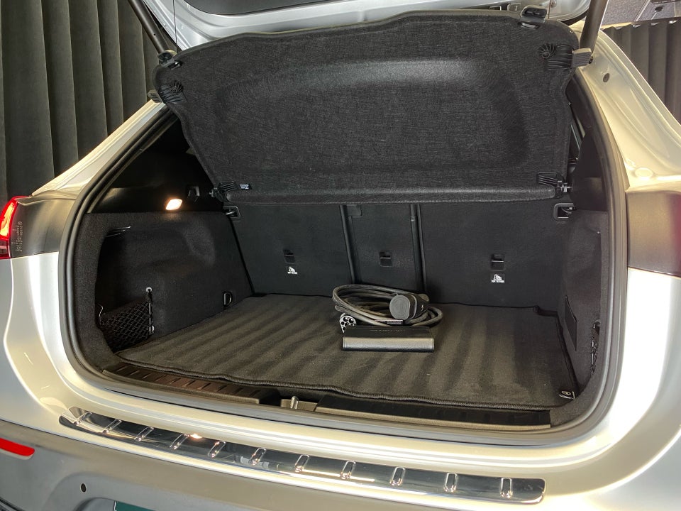 Mercedes EQA250 Progressive 5d