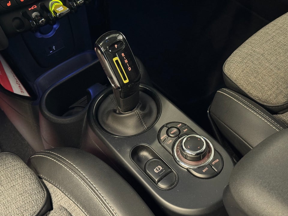 MINI Cooper SE Classic Trim 3d