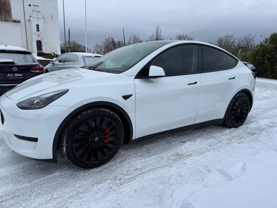 Tesla Model Y Long Range RWD 5d