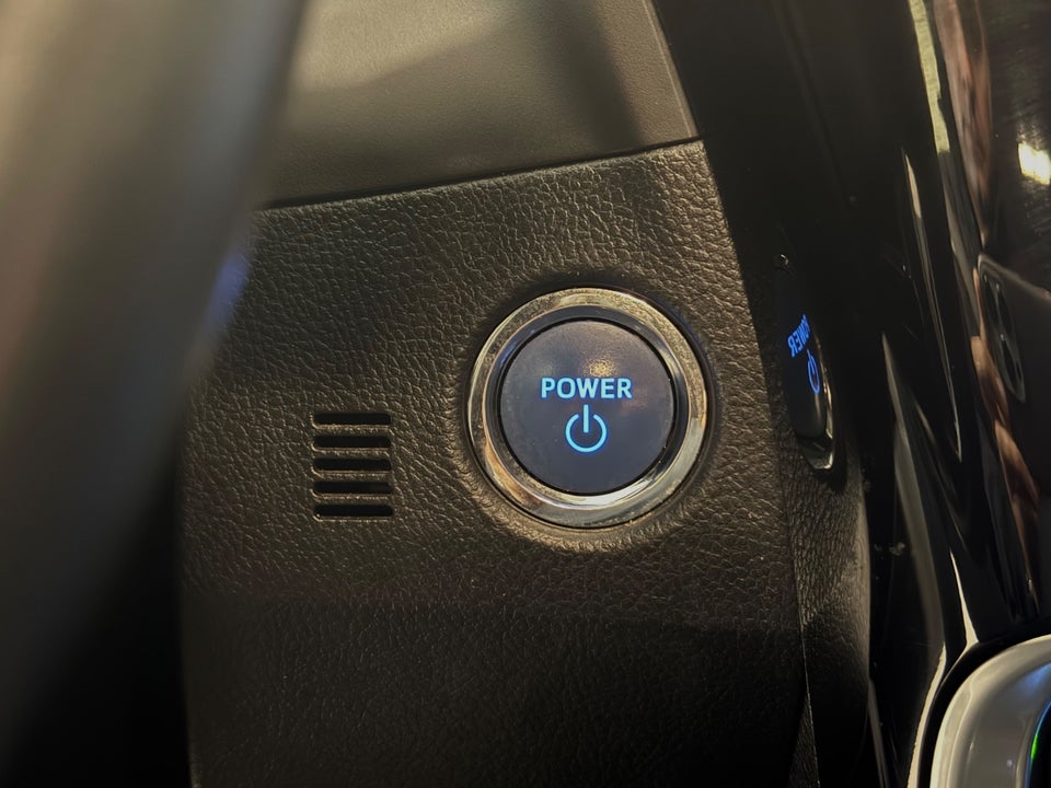 Toyota Auris 1,8 Hybrid H2 Comfort Touring Sports CVT 5d
