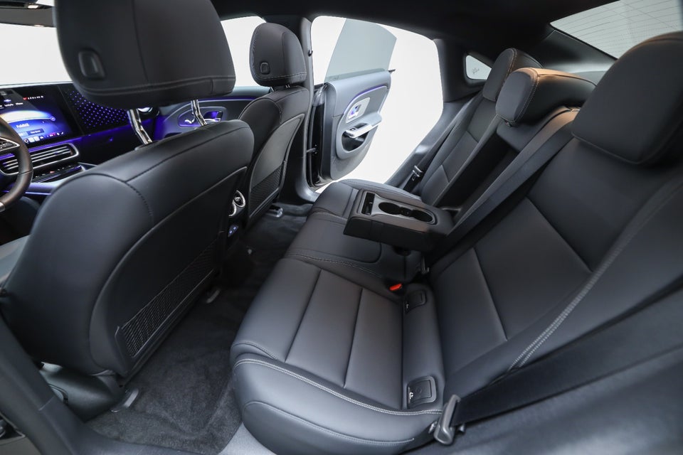 Mercedes CLA350 EQ Progressive Premium 4Matic 4d