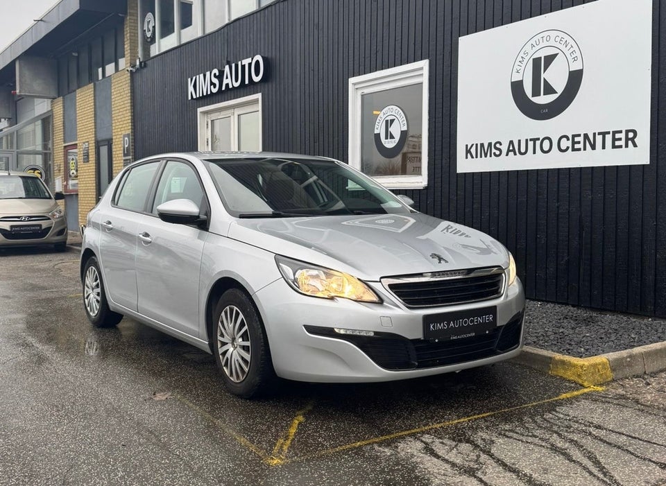 Peugeot 308 1,2 VTi 82 Active 5d