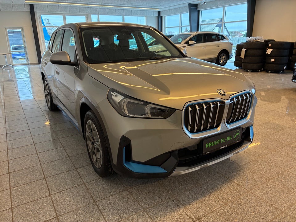 BMW iX1 xDrive30 X-Line 5d