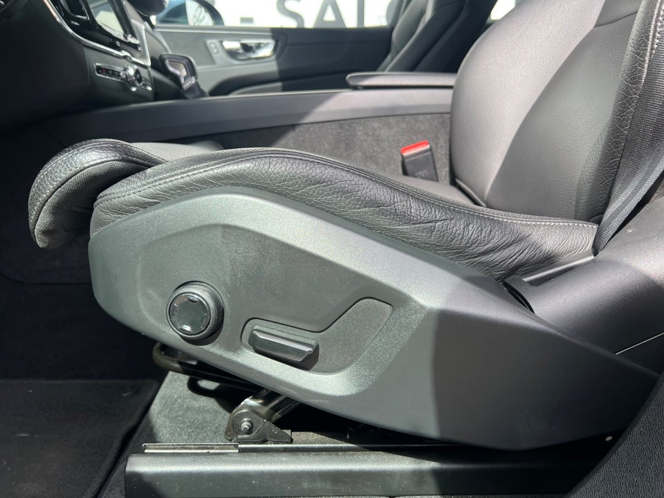 Volvo XC60 2,0 T5 250 Inscription aut. 5d
