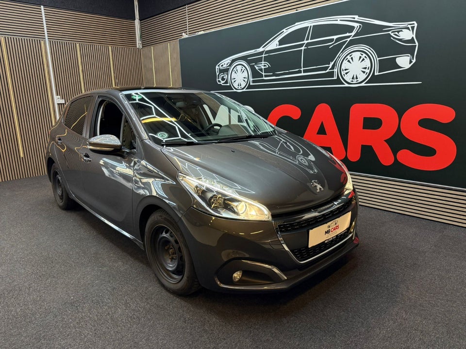 Peugeot 208 1,5 BlueHDi 100 Signature Sky 5d