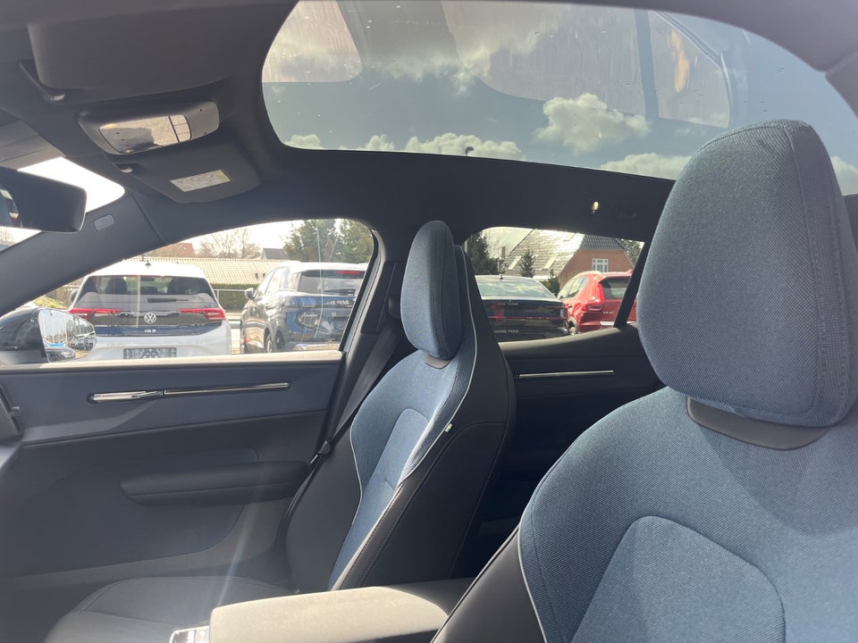 Volvo EX30 Extended Range Ultra 5d