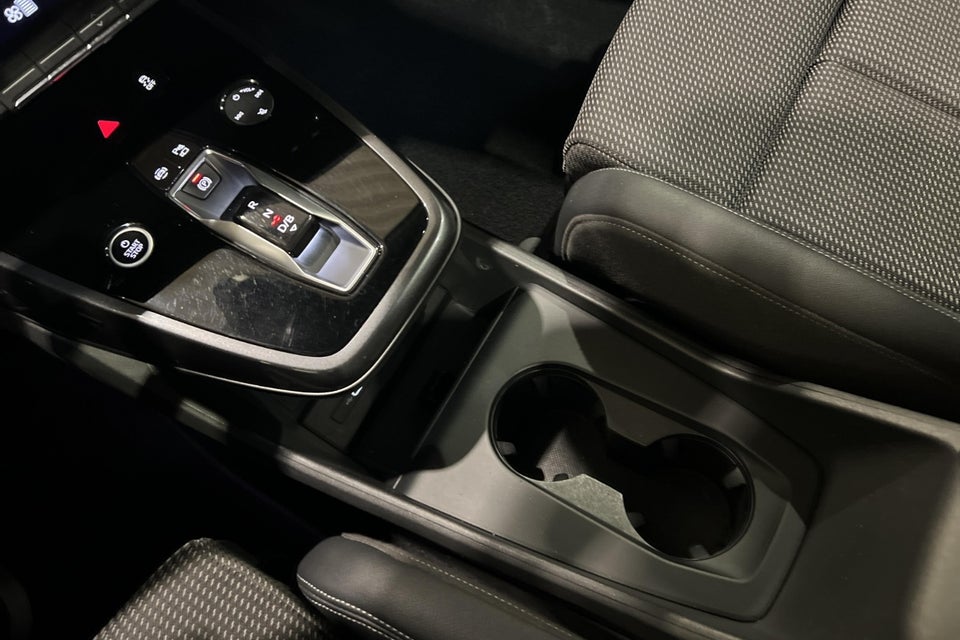 Audi Q4 e-tron 40 Attitude 5d