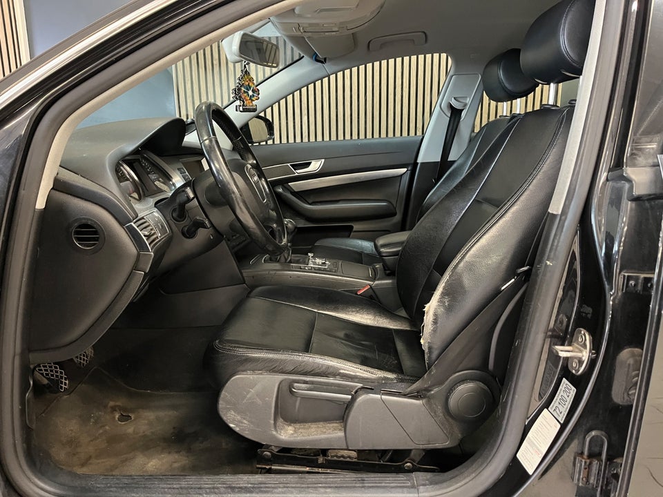 Audi A6 2,4 V6 4d