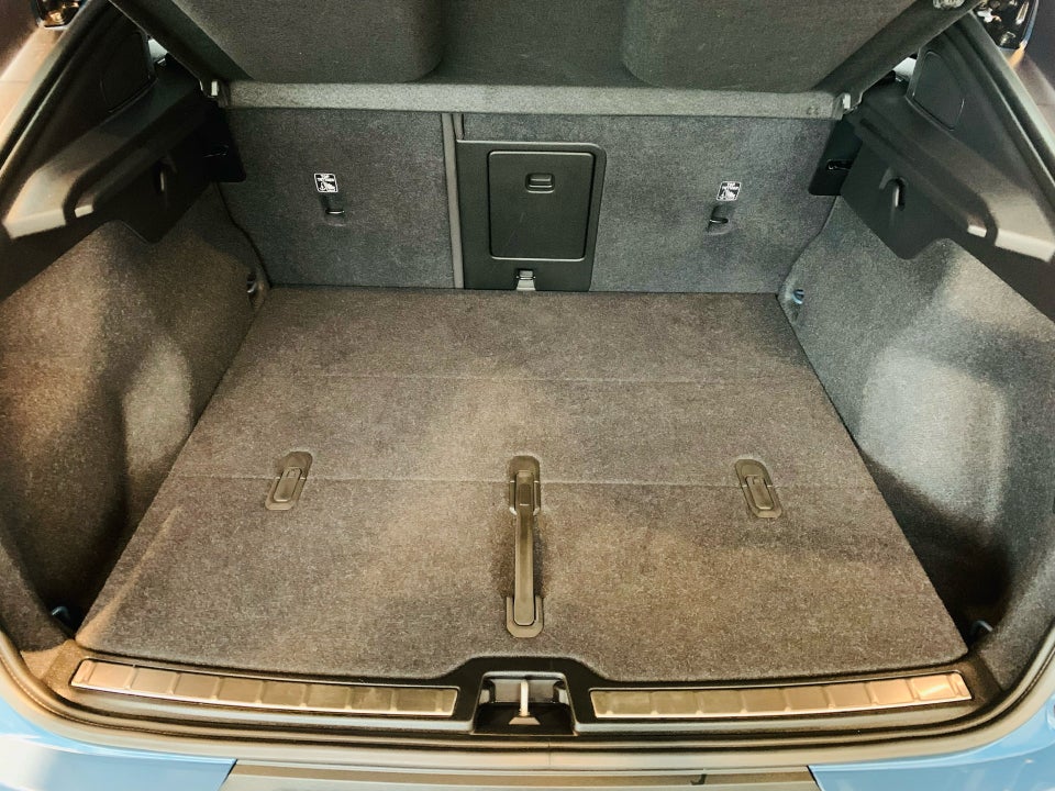 Volvo C40 ReCharge Extended Range Plus 5d
